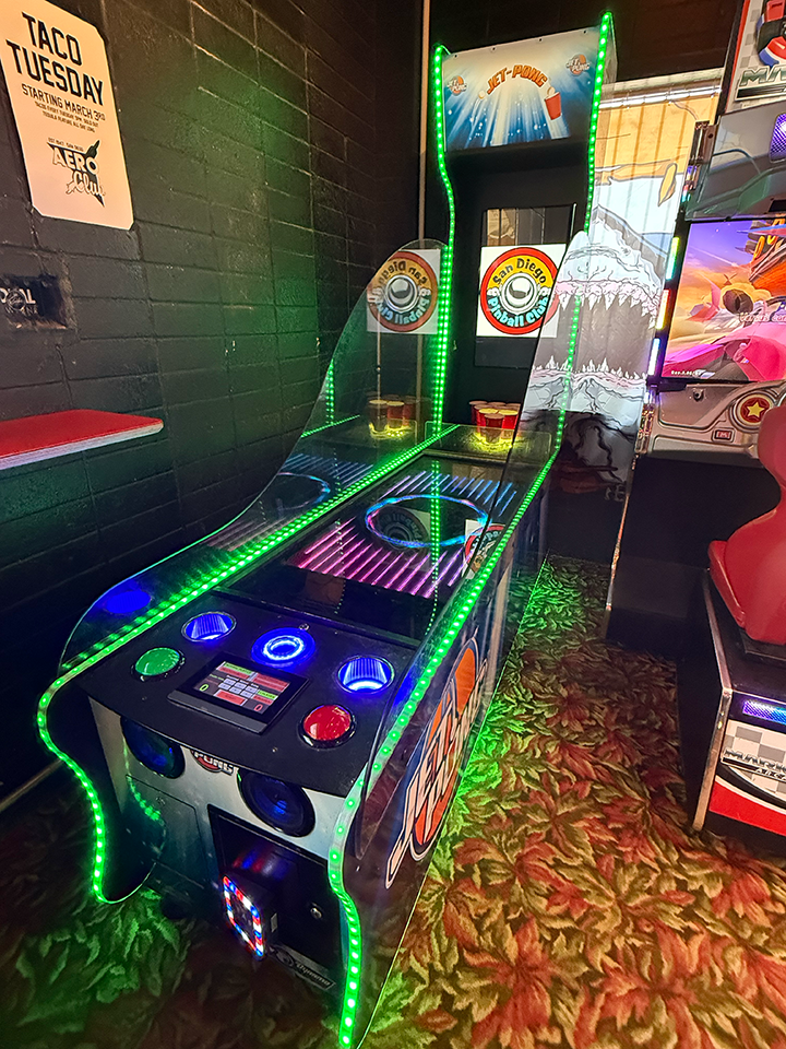 Jet Pong arcade game at Dyno Bar